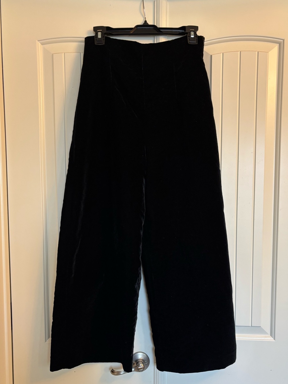 Zara Black Wide-Leg Velvet Pants